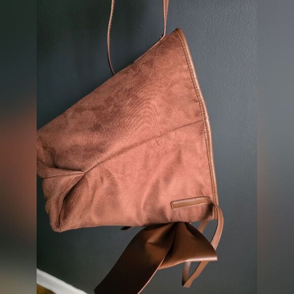 Chocolate Brown Faux Suede Faux Leather Bow Tote 16x11x6'D Books Beach Gym - Picture 8 of 8
